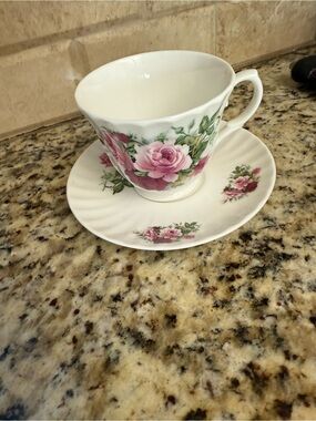 Classic Rose Pattern Teacup and Saucer - White with Pink Roses